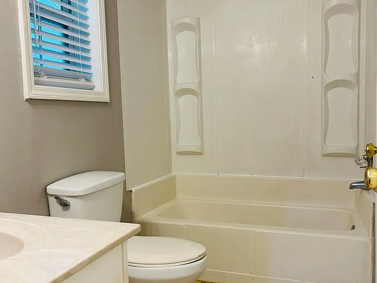 207 Hillcrest Dr — Photo 14