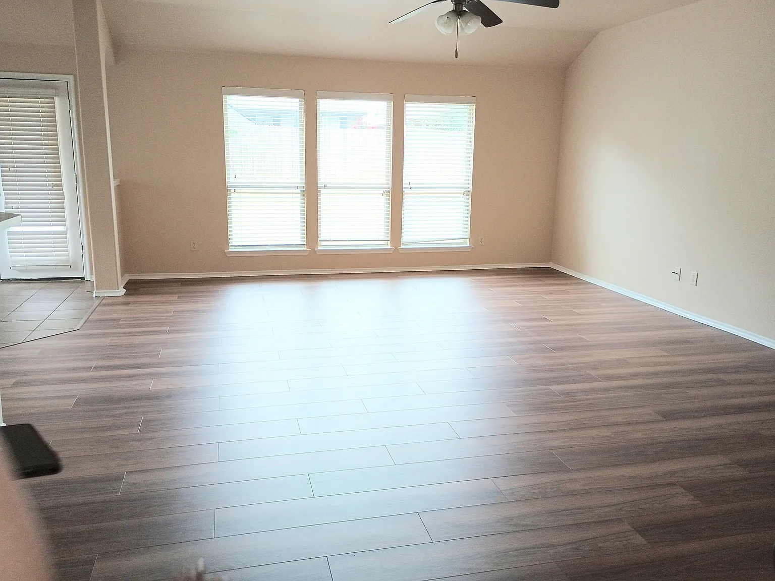 3 bed, 1720 sqft, $1,950 — Photo 4