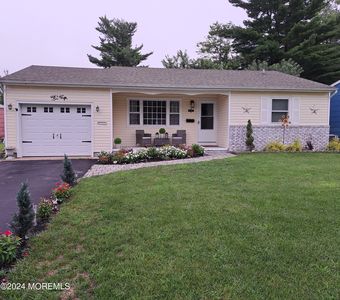 14 Sutherland Court, Toms River, NJ, 08757