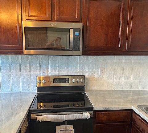 3rd image of 1129 S Shelby St #2