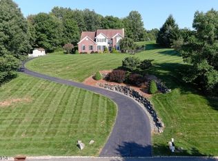 71 Westgate Dr, Sparta, NJ 07871