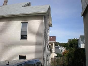 5th image of 42-44 Wyoming St