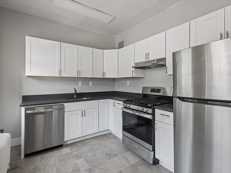 1027 Washington Street — Photo 20