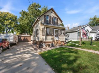 423 S Rural St, Hartford, WI 53027
