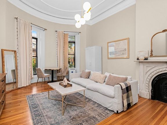 2nd image of 656 Tremont St APT 2