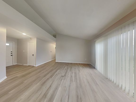 2nd image of 2617 N Temple Ave