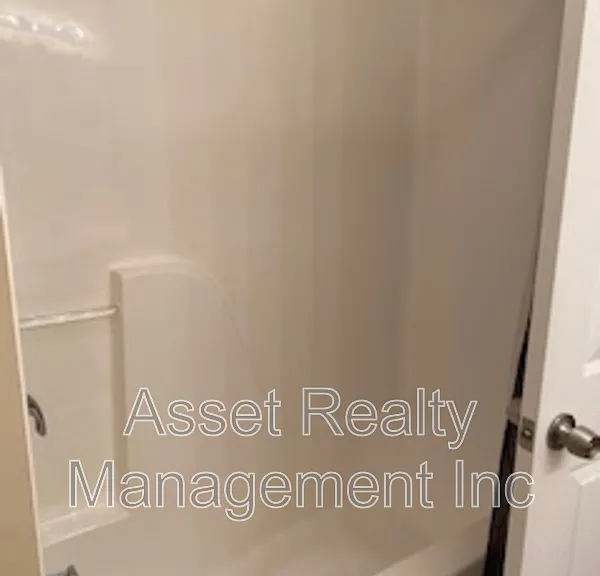 801 Colonial Estates Way — Photo 14