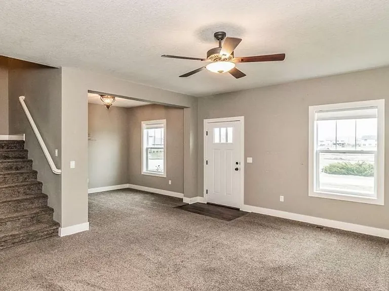134 Wilder Pl — Photo 4