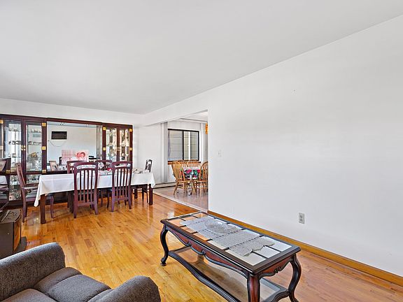 4th image of 232 Kamena St Floor 2