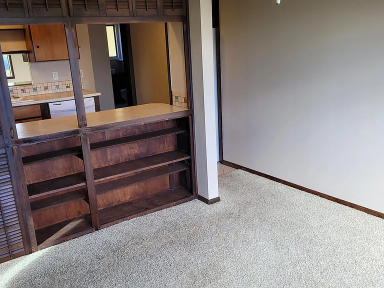 3324 Argyle Dr S — Photo 5
