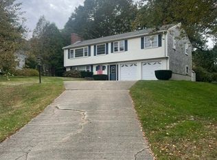 3 Naushon Rd, Bourne, MA 02532