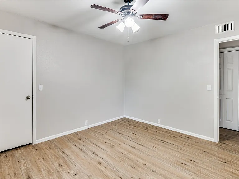 2925 Elsinor Dr — Photo 10
