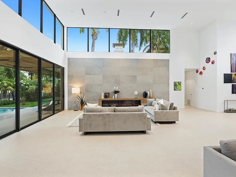 401 Royal Plaza Dr — Photo 11