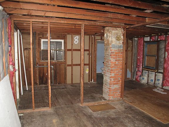 2nd image of 1926 N Callow Ave