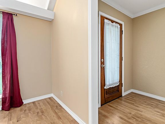 3rd image of 6250 Chisholm Trl