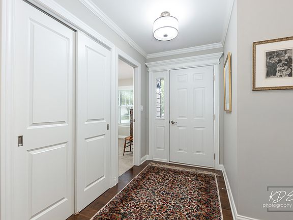 3rd image of 21017 W Hazelnut Ln