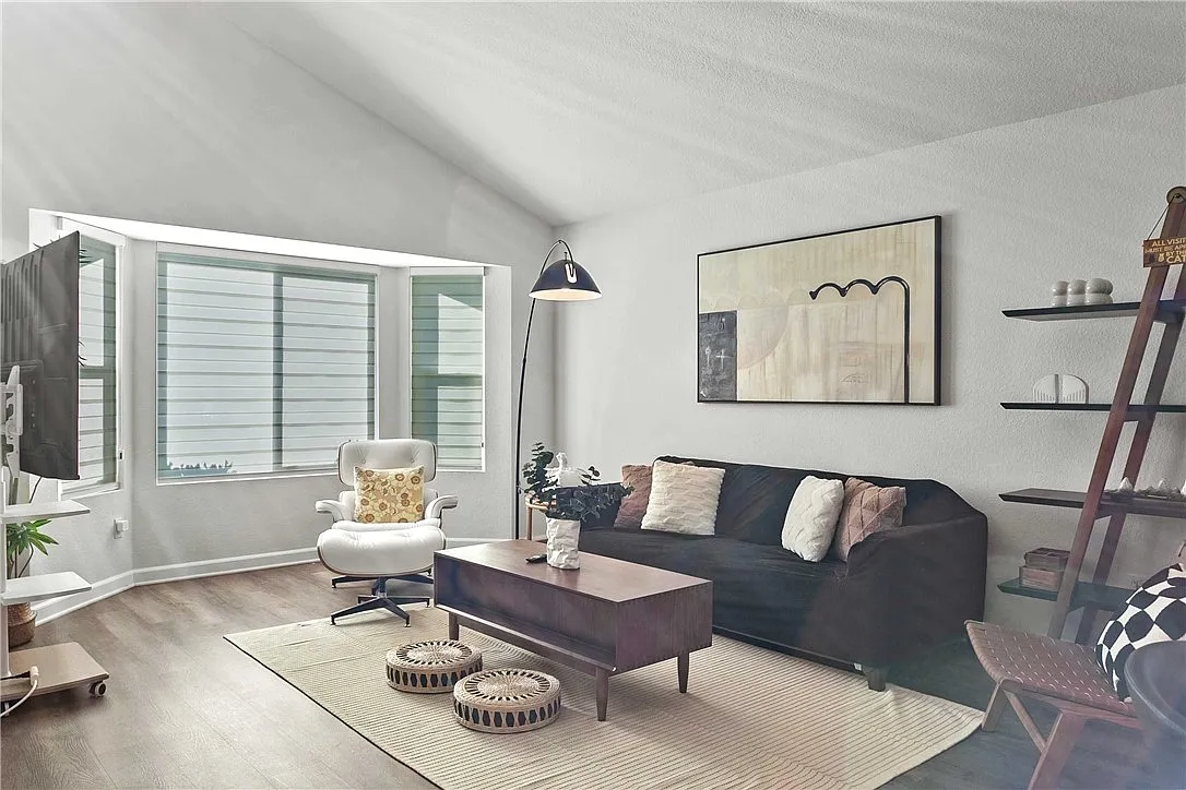 4 bed, 1871 sqft, $6,500 — Photo 4