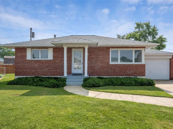 7242 Maeze Ct, Saint Louis, MO 63116