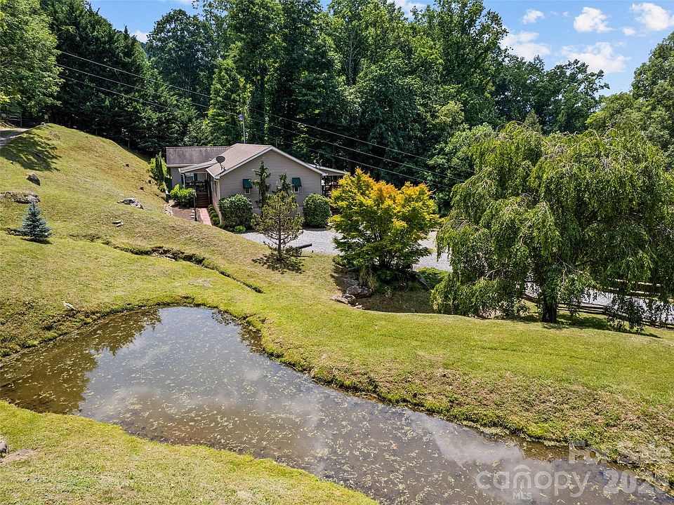 1st image of 412 Gaddy Hts