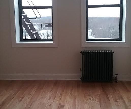 2nd image of 6850 Burns St