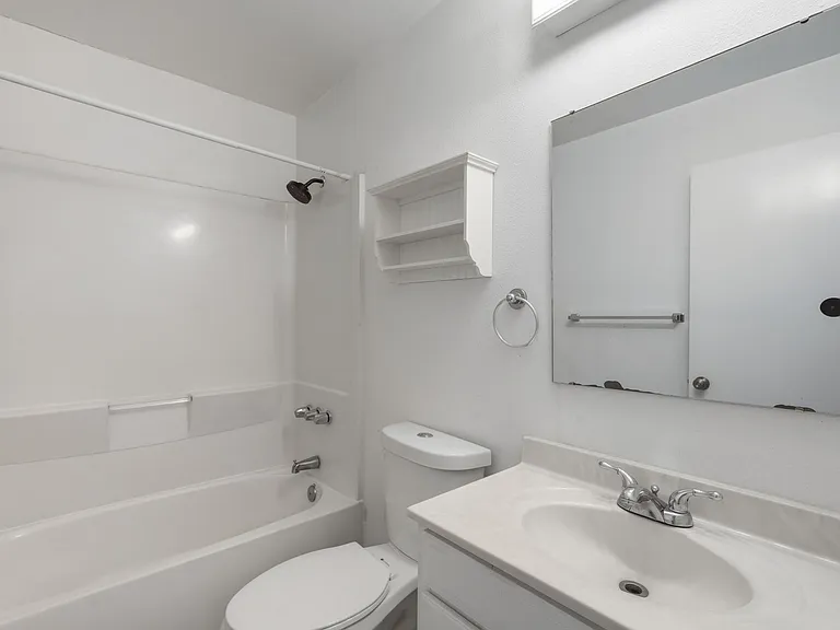 533 N Lesueur — Photo 17