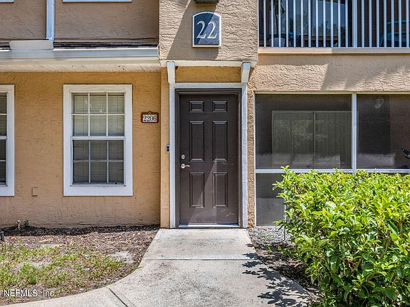2nd image of 10075 GATE Parkway N #2206