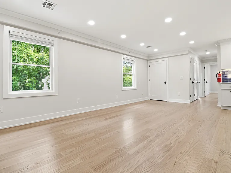 134 Snyder Ave #A — Photo 7