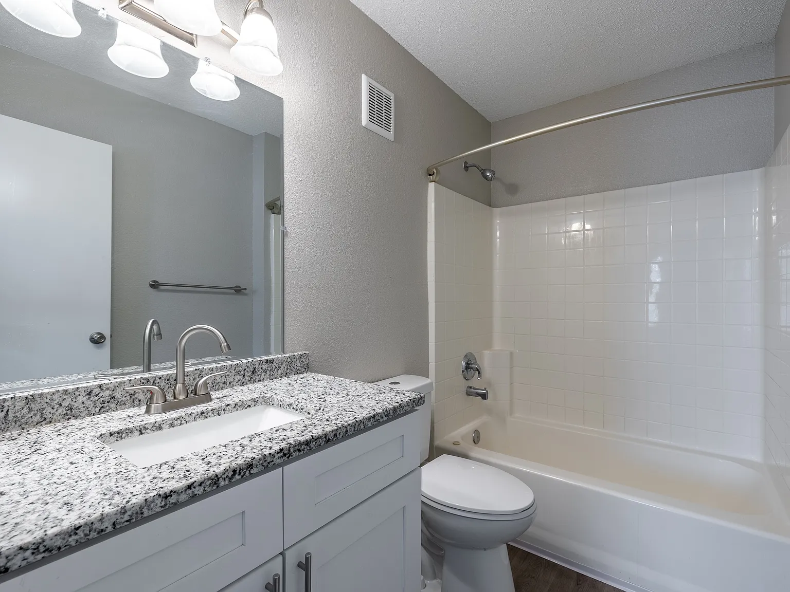 Stonehedge Townhomes — Photo 3