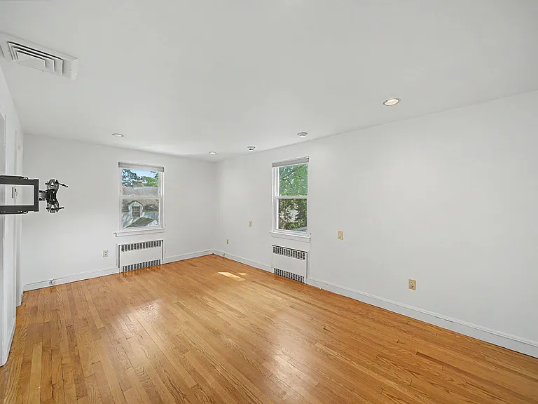 34 Esmond Pl — Photo 8