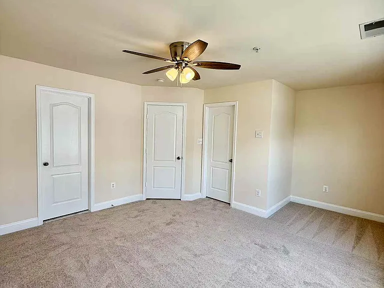 11918 Weybridge Ln — Photo 26