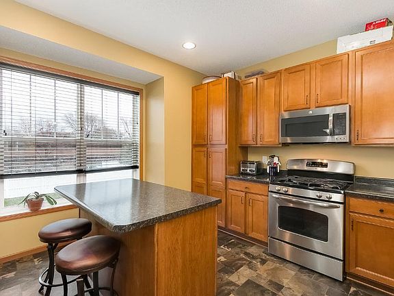 2nd image of 328 Jolly Ln NE