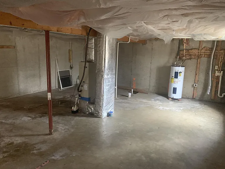 70 Leslie Ln #1 — Photo 8