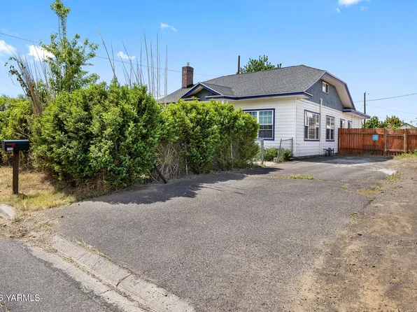1304 S 32nd Ave, Yakima, WA 98902