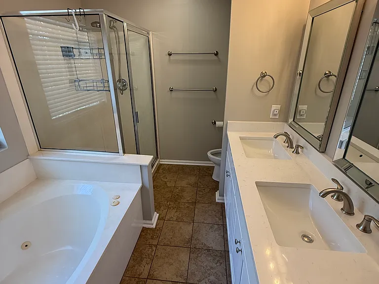 823 Harbor Place Dr — Photo 31