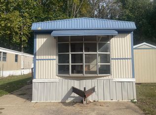 101 Nancy Ave #60, Bloomfield, IN 47424