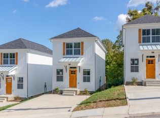 827 Charlotte St, Clarksville, TN 37040