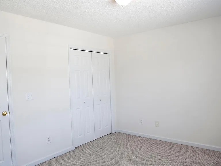 121 W Ivybridge Dr — Photo 19