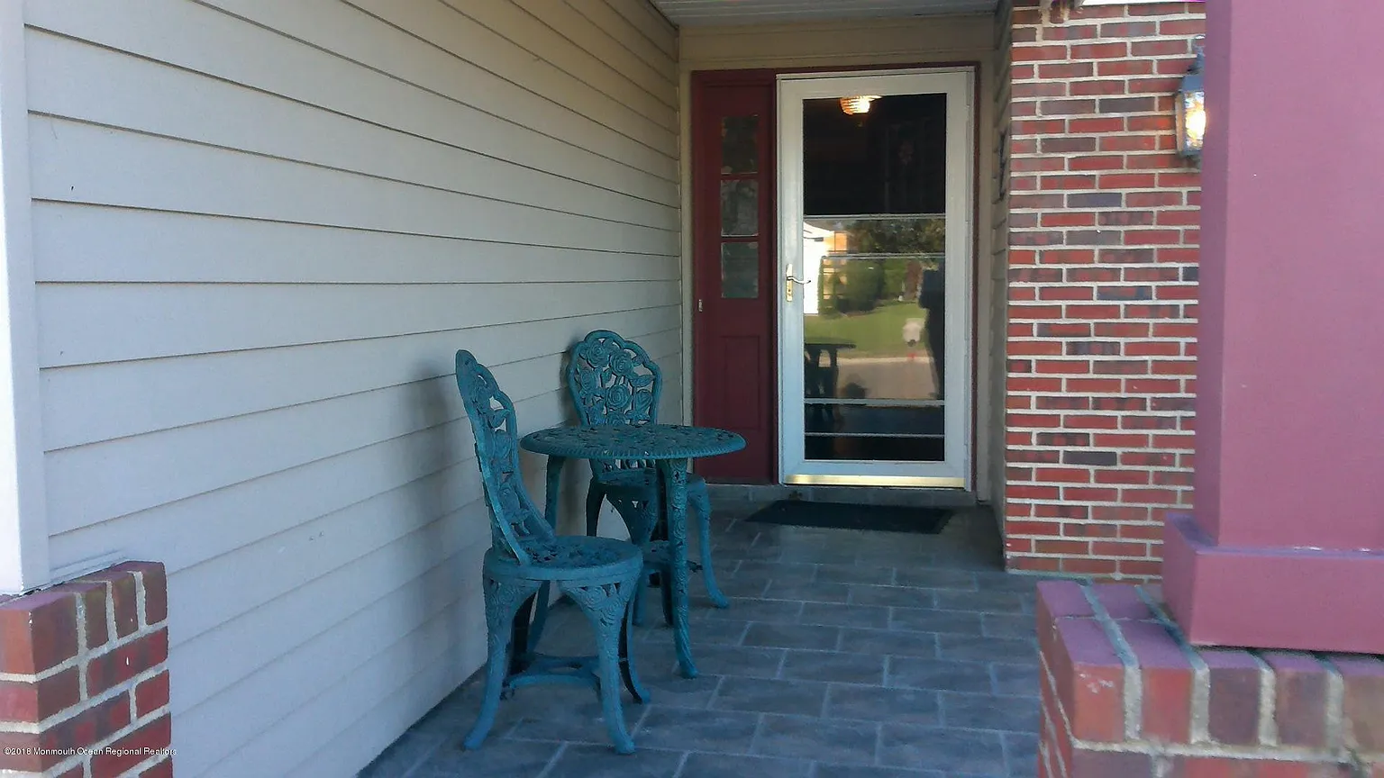 1 Newbury Row photo 1