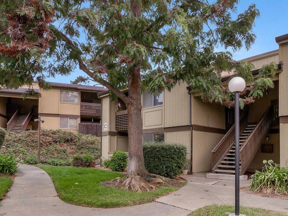 1st image of 355 Parkview Ter APT C1