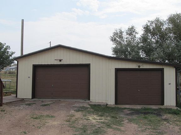 2nd image of 7 Meadowlark Ct