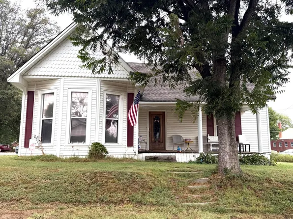 113 S Main St, Humboldt, TN 38343