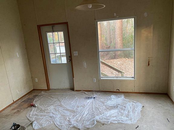 2nd image of 454 Elderville Peatown Rd