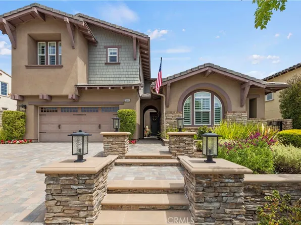 28340 Blacksmith Dr, Valencia, CA 91354
