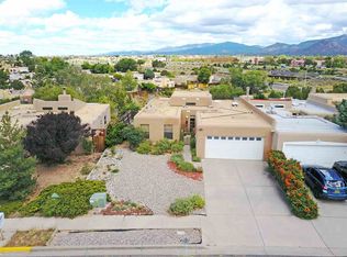 1855 Camino Lumbre, Santa Fe, NM 87505