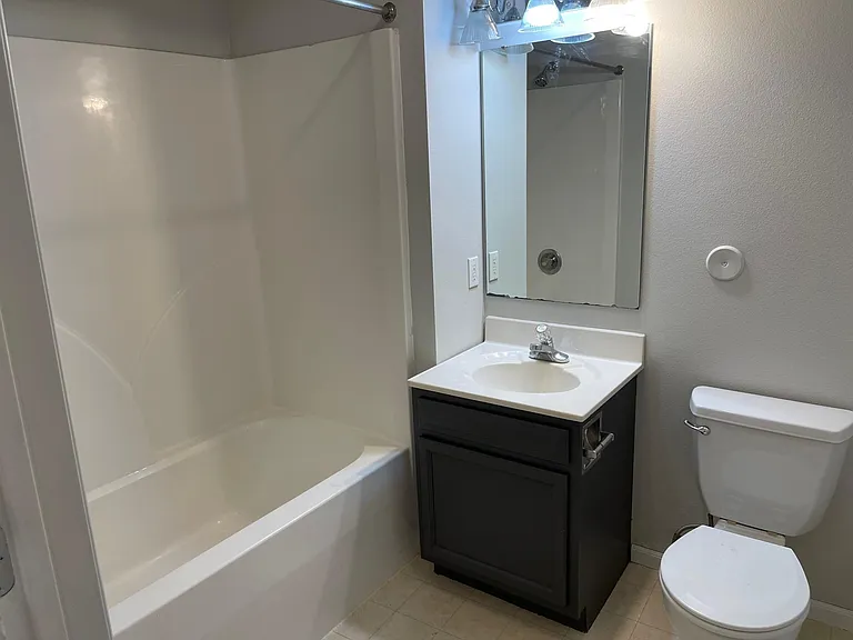 313 S Gilbert St #2022 — Photo 6
