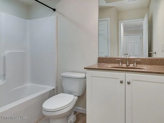 3rd image of 230 Twins Ln