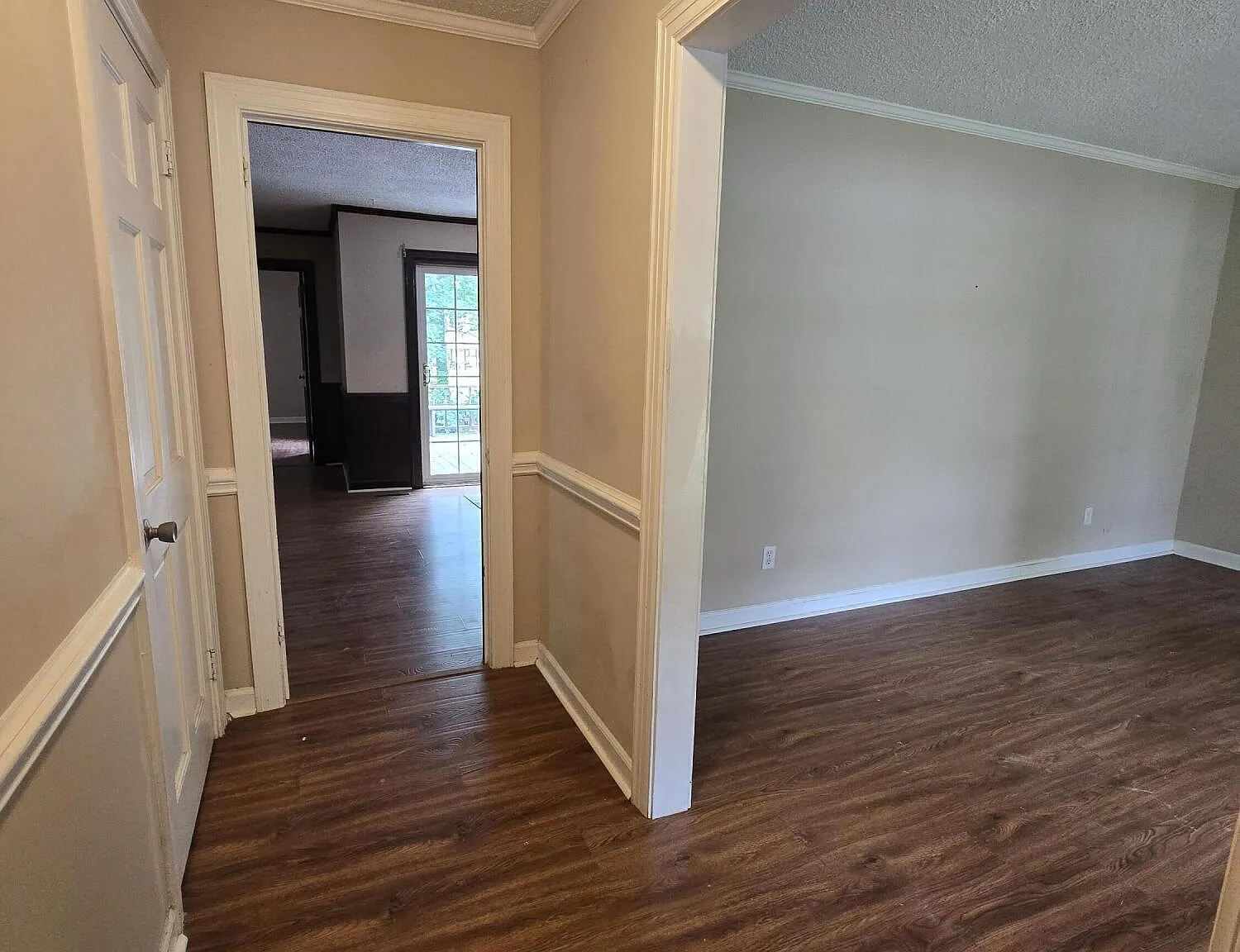 Studio, 2.0 bath, 1546 sqft, $1,700 — Photo 3