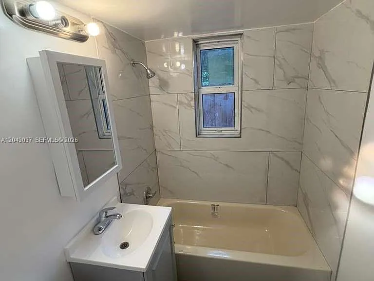 1275 NW 60th St #2 — Photo 17