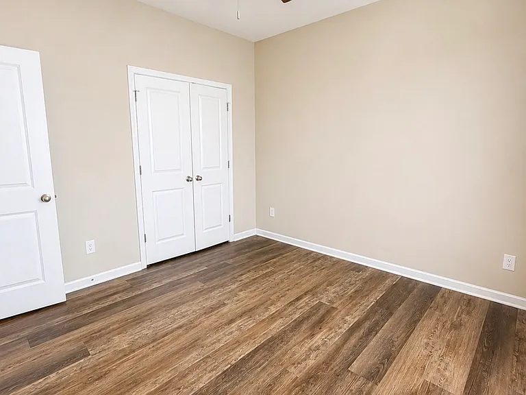 238 Addlestone Cir — Photo 14