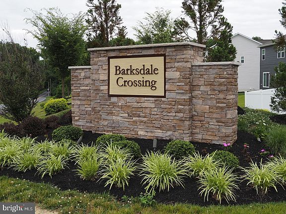 2nd image of 27 Buttercup Cir